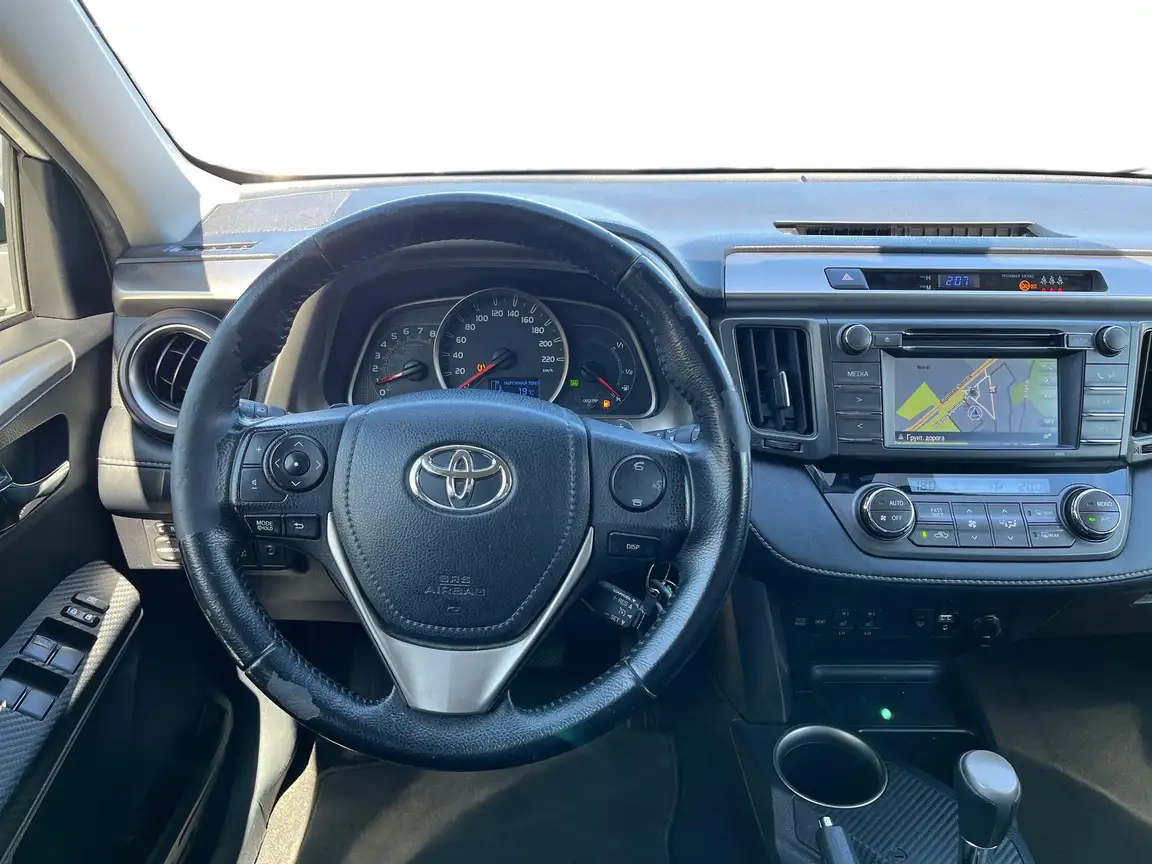 TOYOTA RAV4