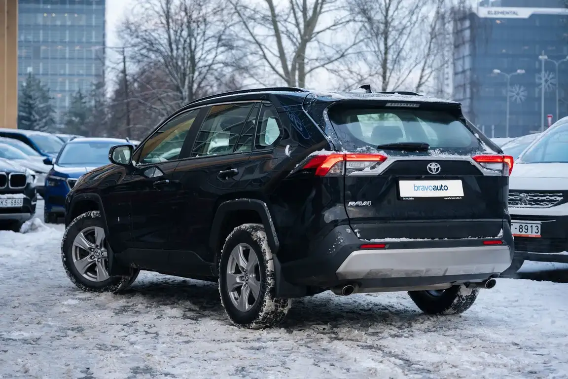 TOYOTA RAV4