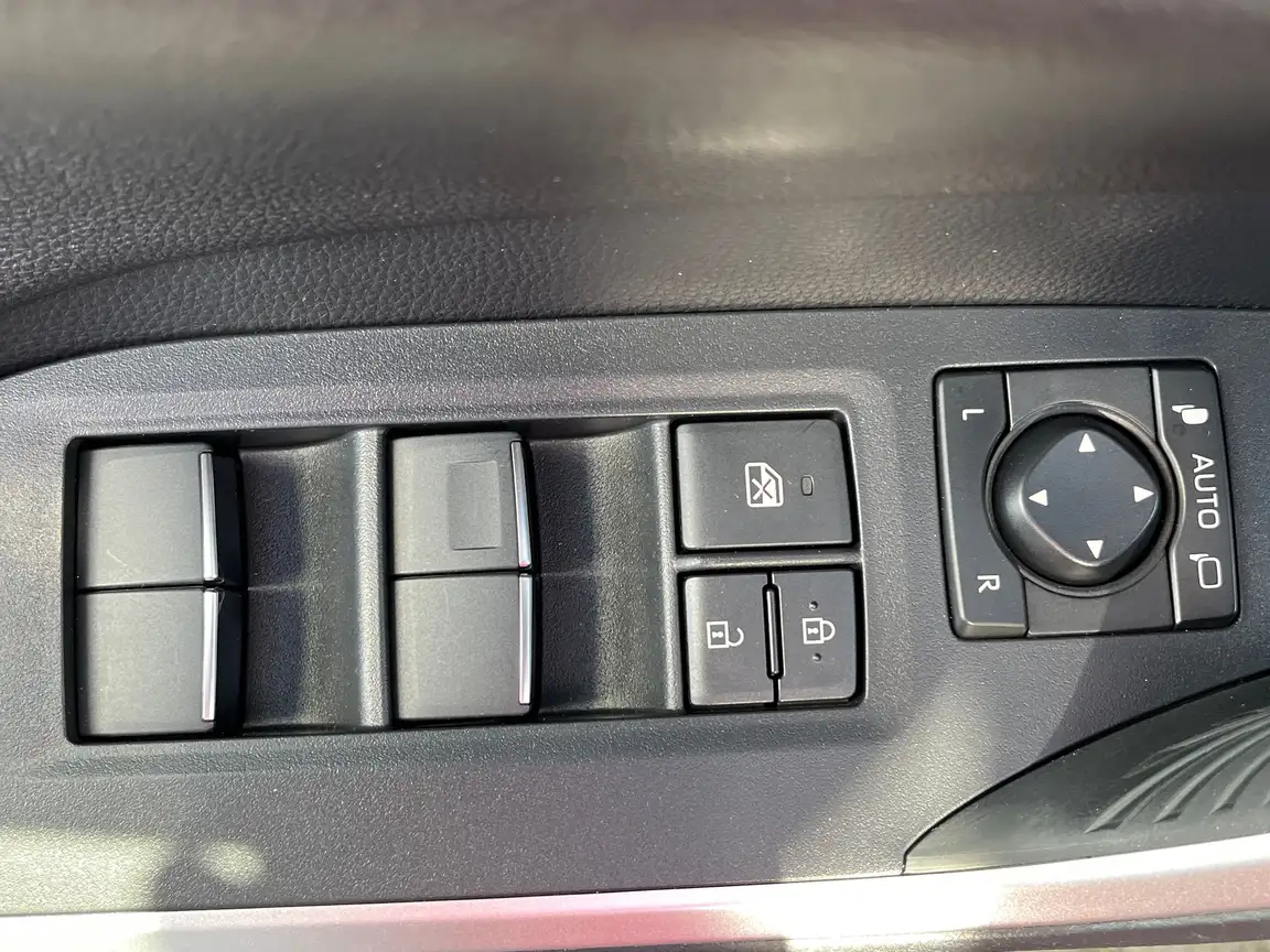 TOYOTA NONE