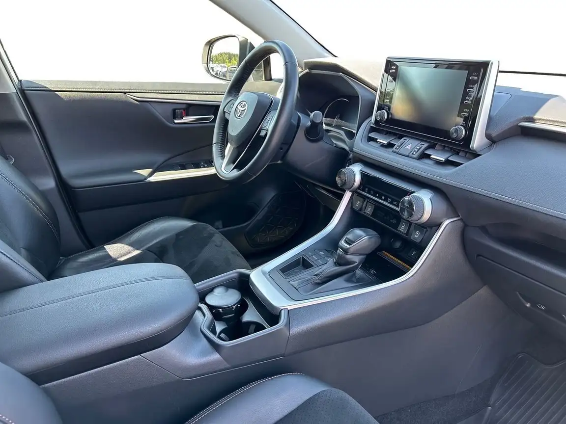 TOYOTA RAV4