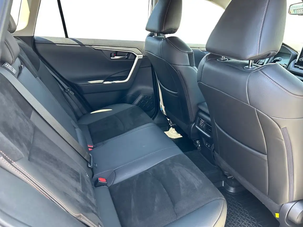 TOYOTA RAV4