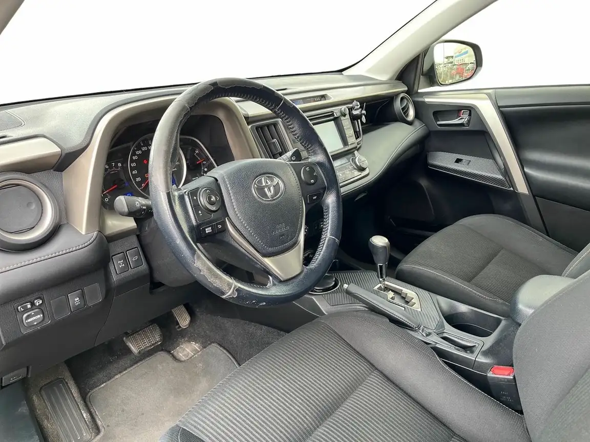 TOYOTA RAV4