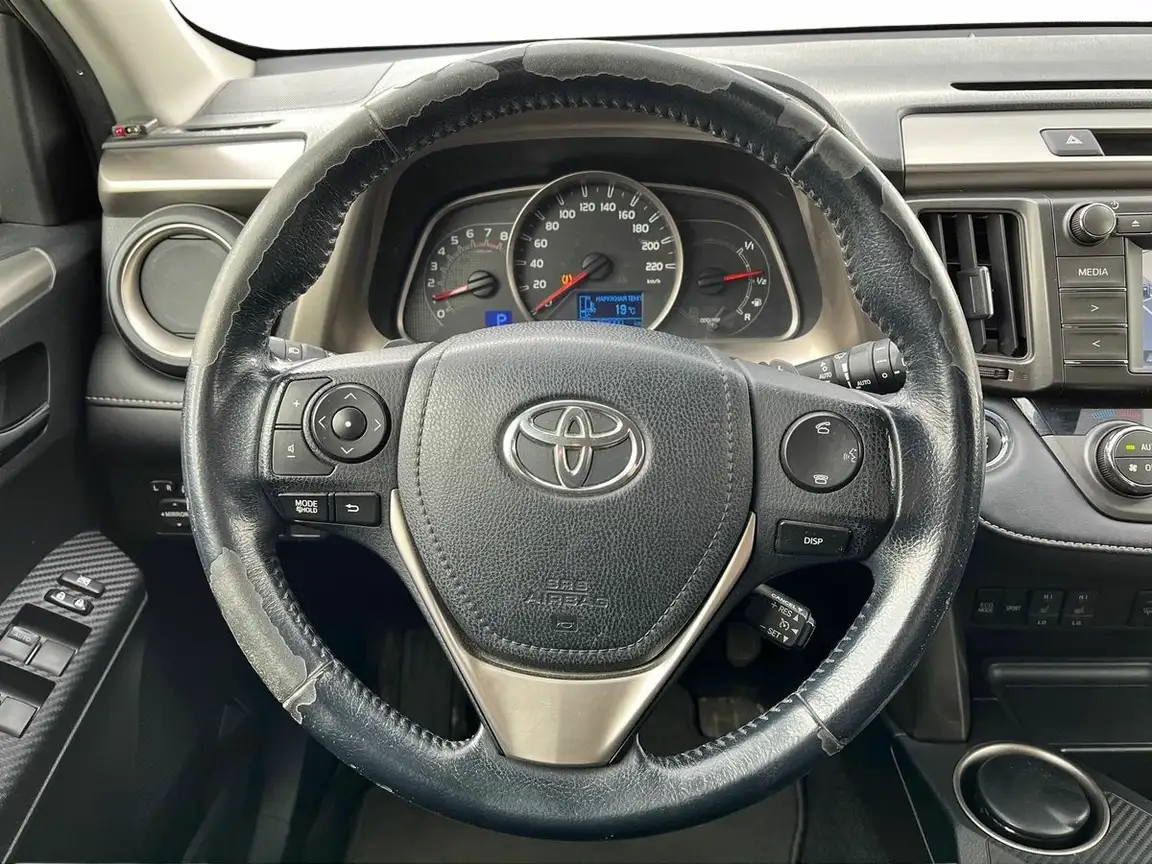 TOYOTA RAV4