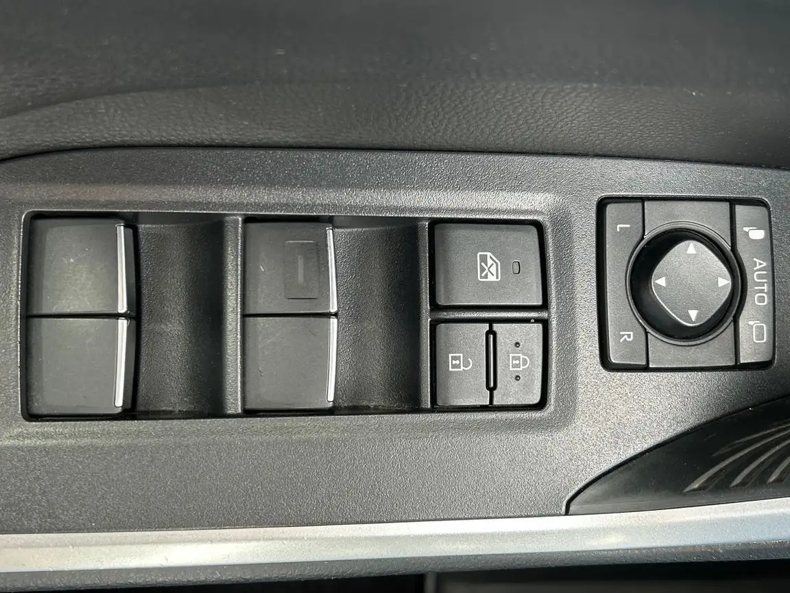 TOYOTA NONE