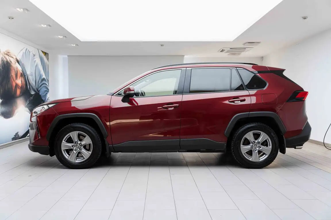 TOYOTA RAV4