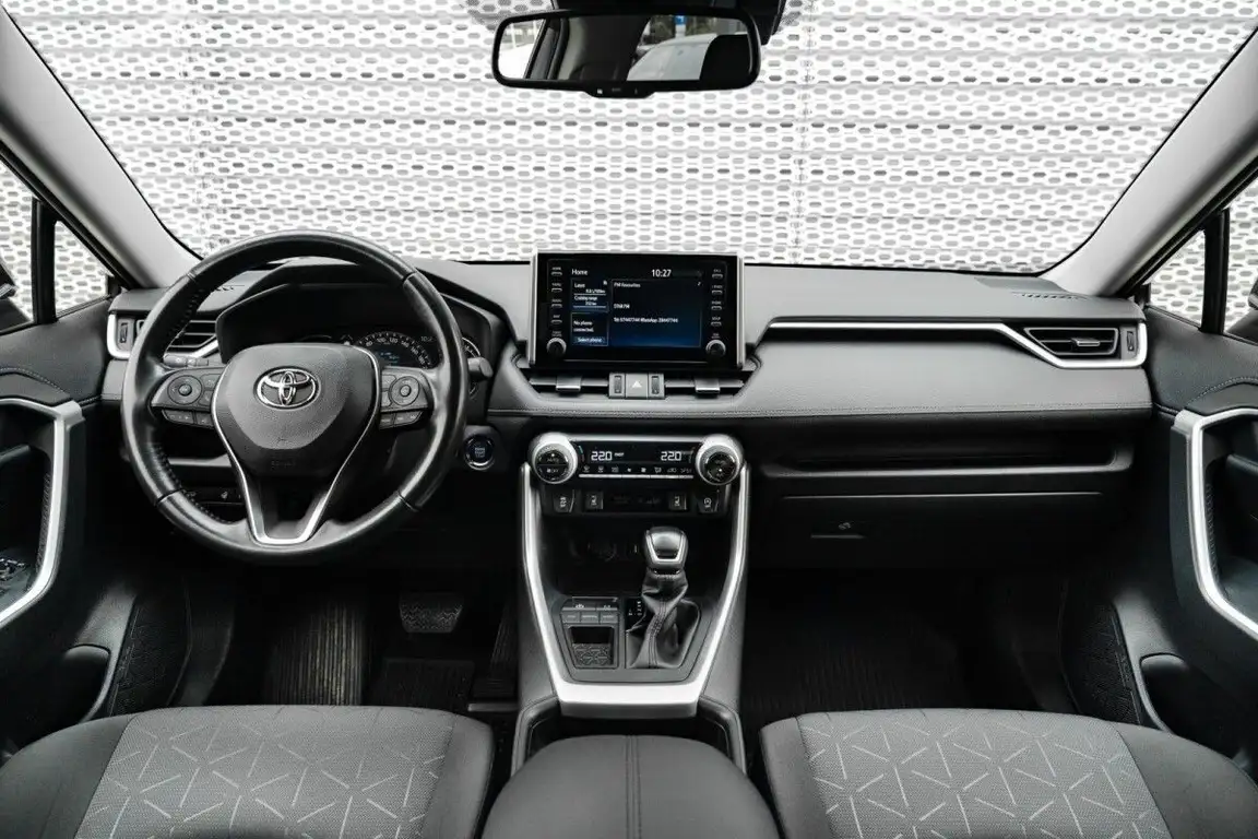 TOYOTA RAV4