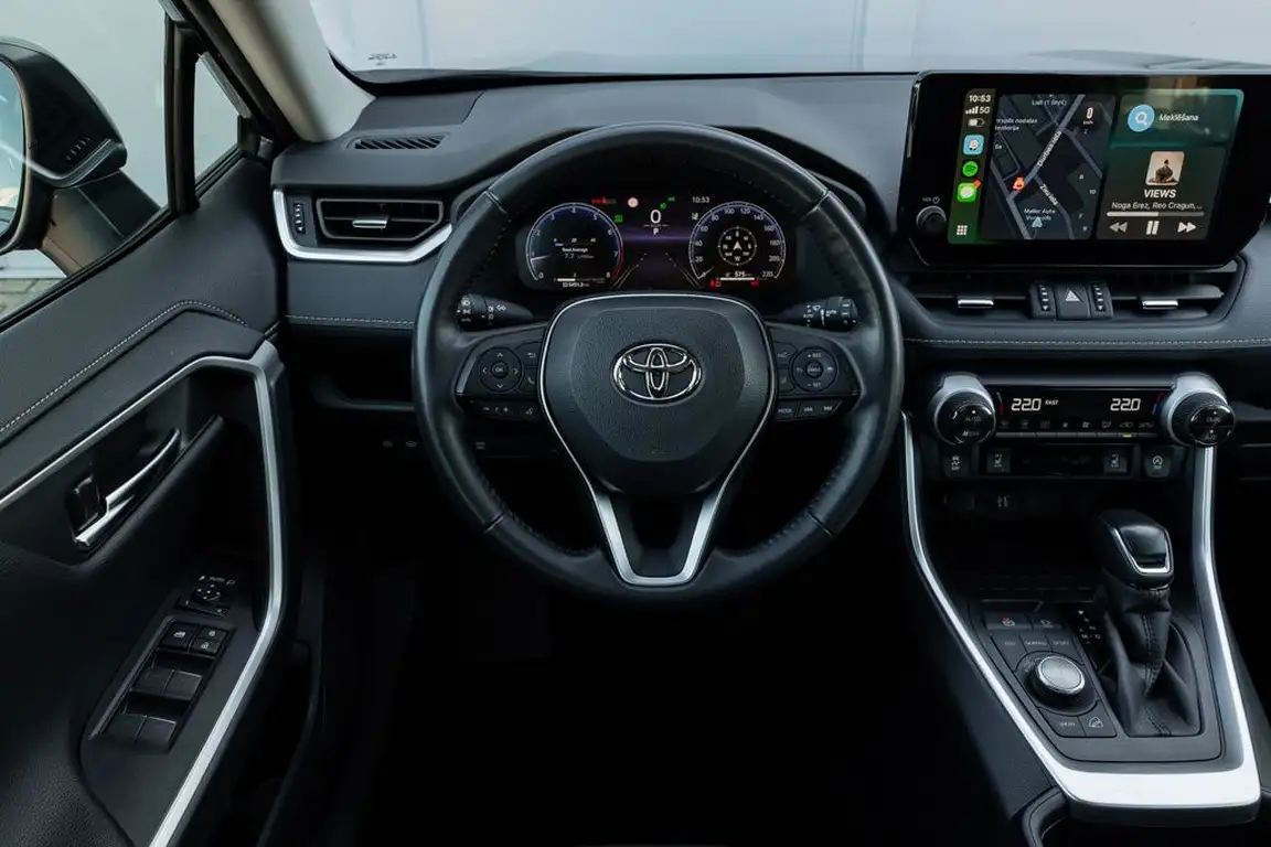 TOYOTA RAV4