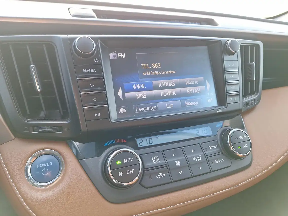 TOYOTA RAV4