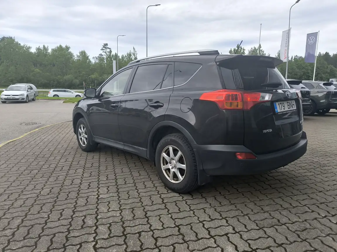 TOYOTA RAV4