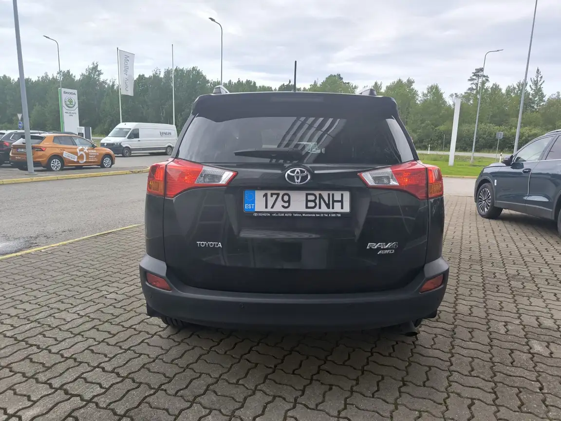 TOYOTA RAV4