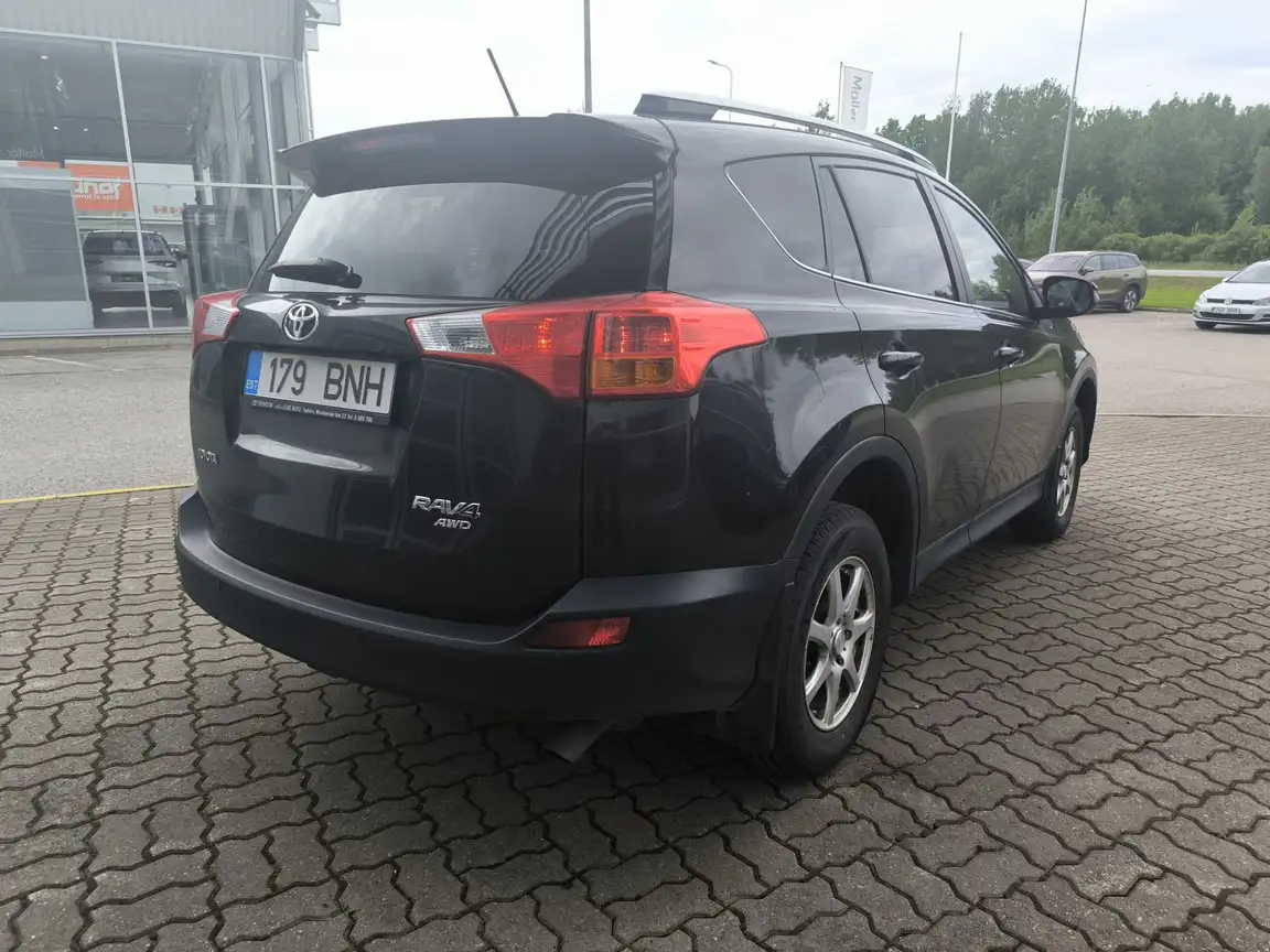 TOYOTA RAV4