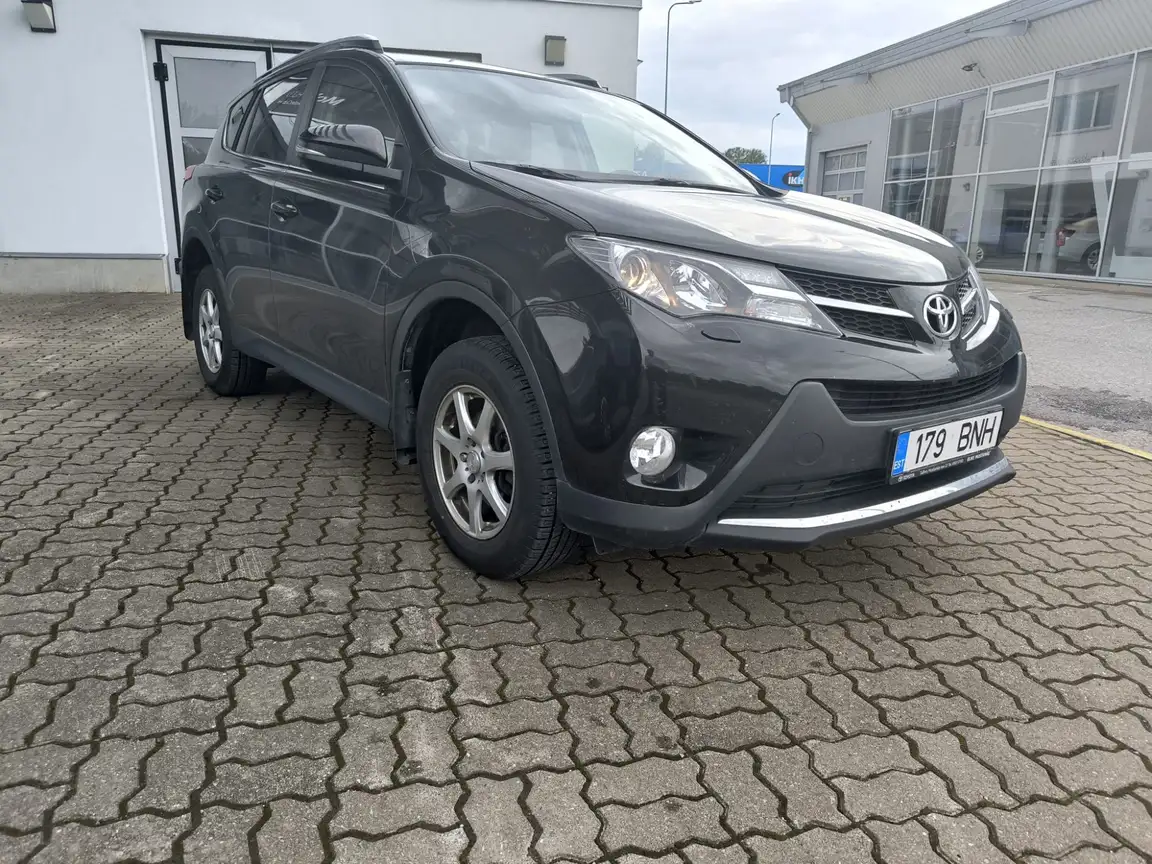 TOYOTA RAV4
