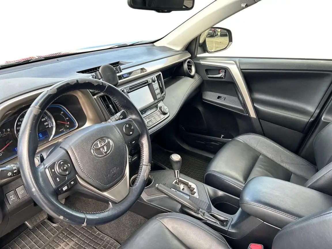 TOYOTA RAV4