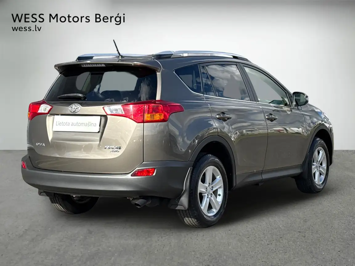 TOYOTA RAV4