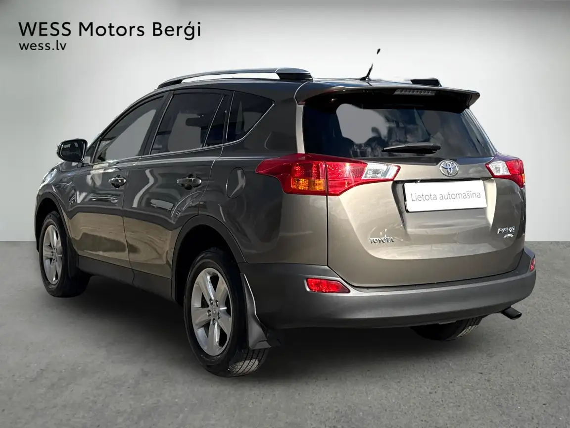 TOYOTA RAV4