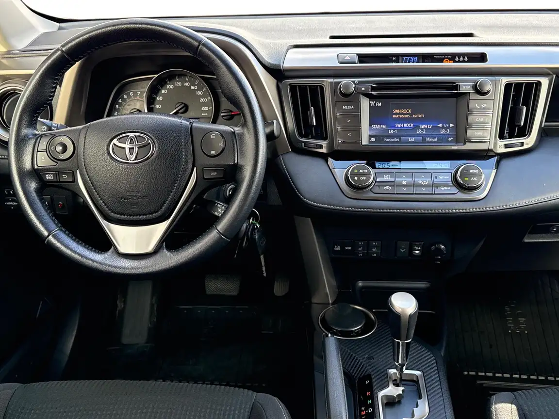 TOYOTA RAV4