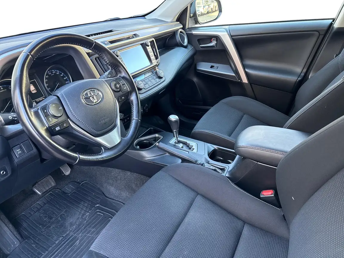 TOYOTA RAV4
