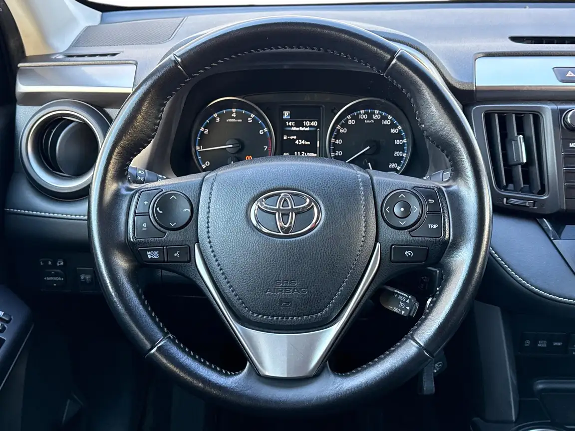 TOYOTA RAV4