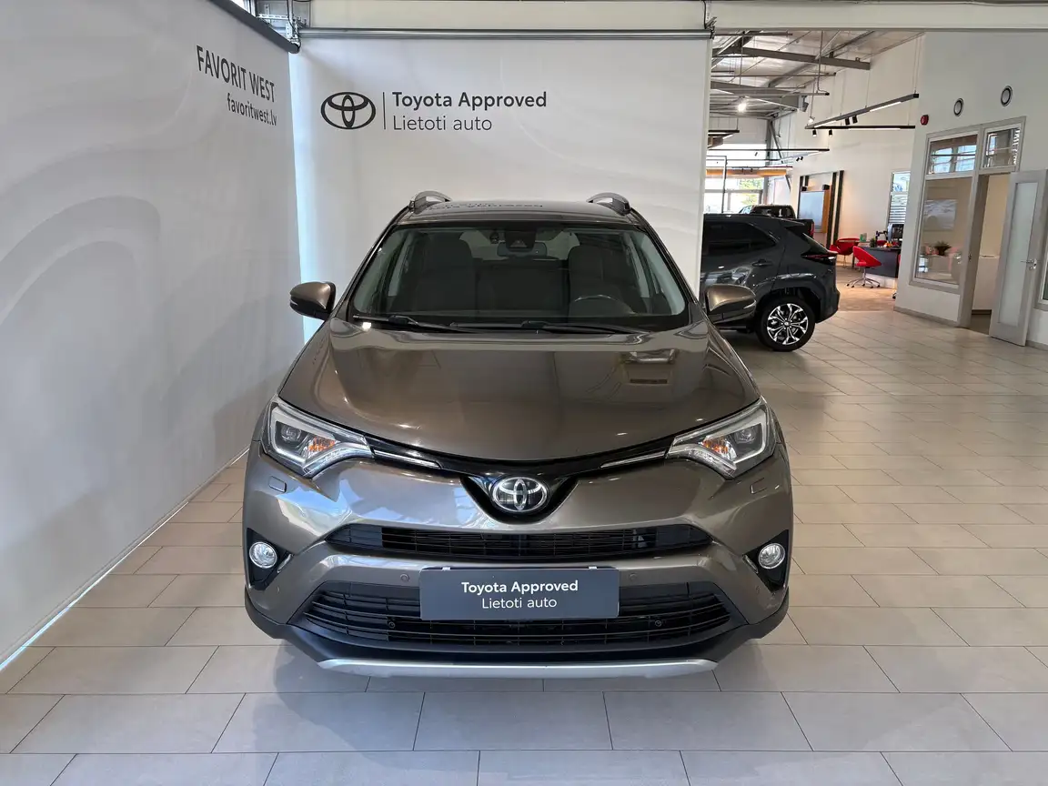 TOYOTA RAV4