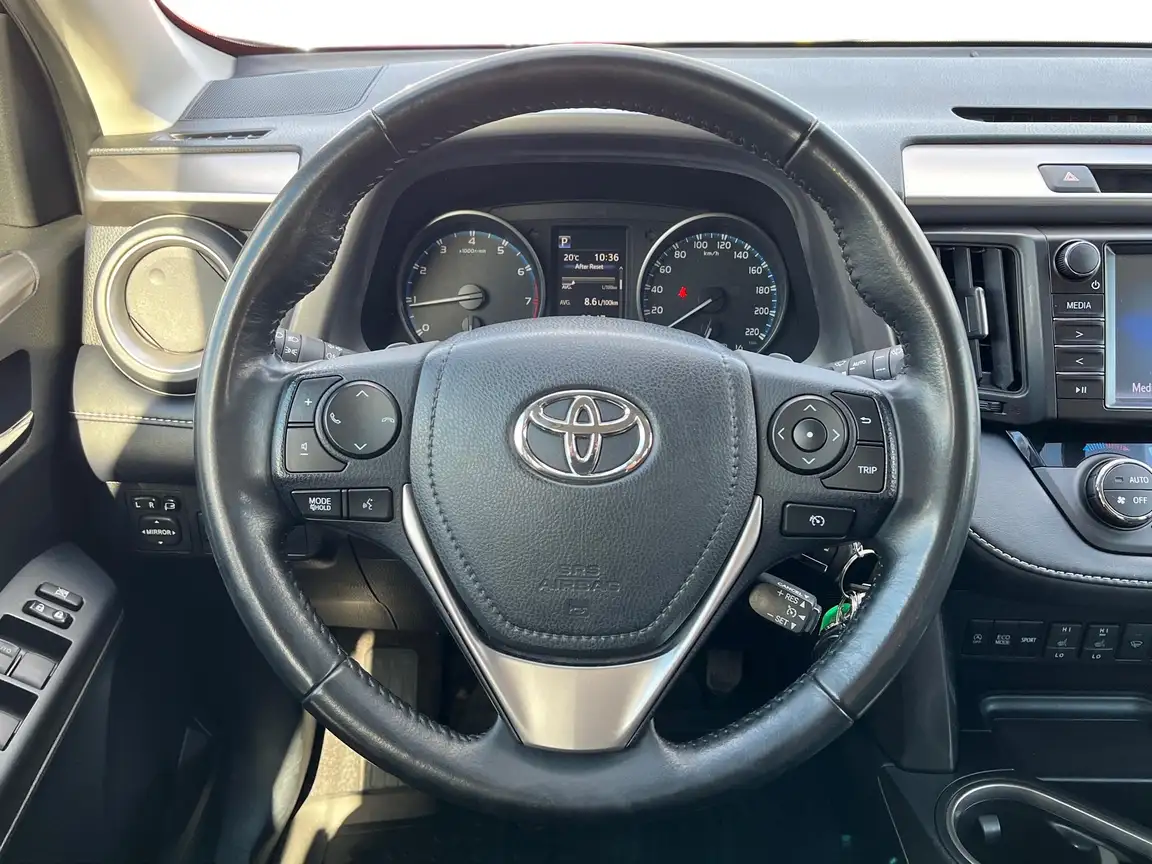 TOYOTA RAV4
