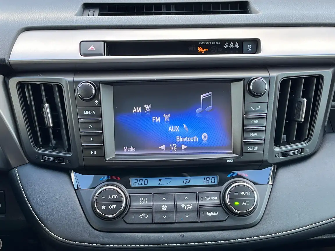 TOYOTA RAV4