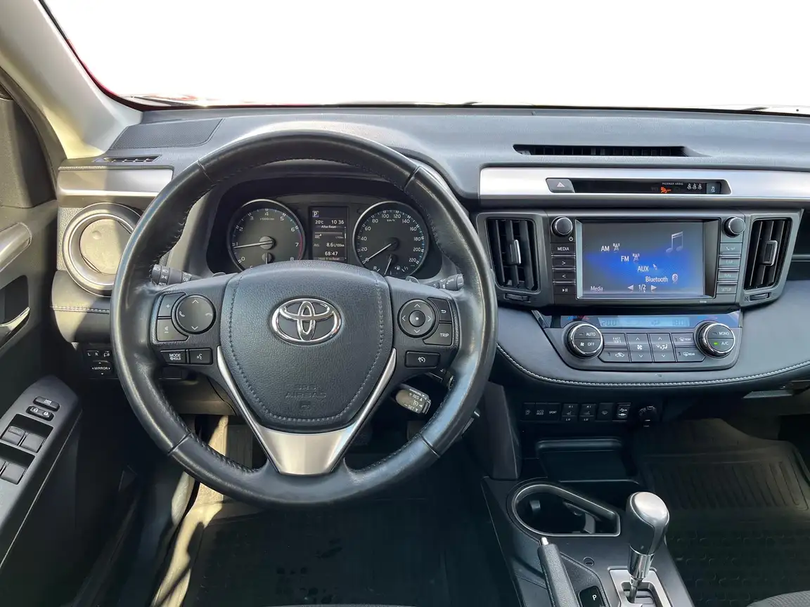 TOYOTA RAV4