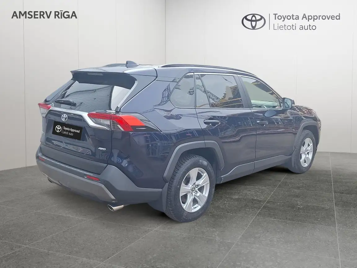 TOYOTA RAV4