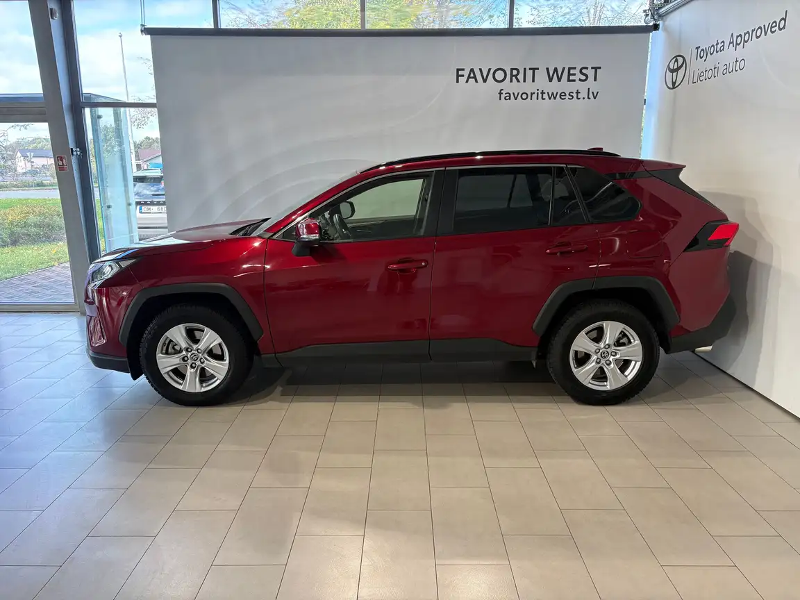TOYOTA RAV4