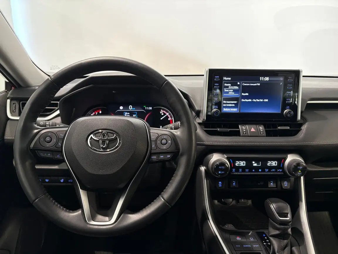 TOYOTA RAV4