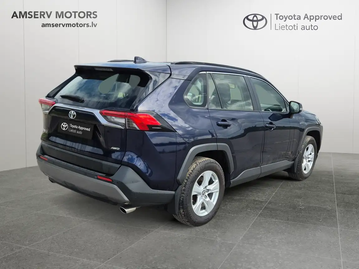 TOYOTA RAV4