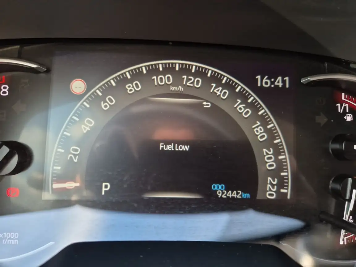 TOYOTA RAV4