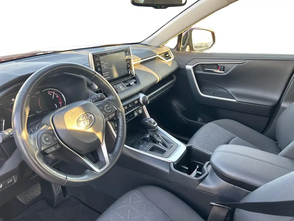 TOYOTA RAV4