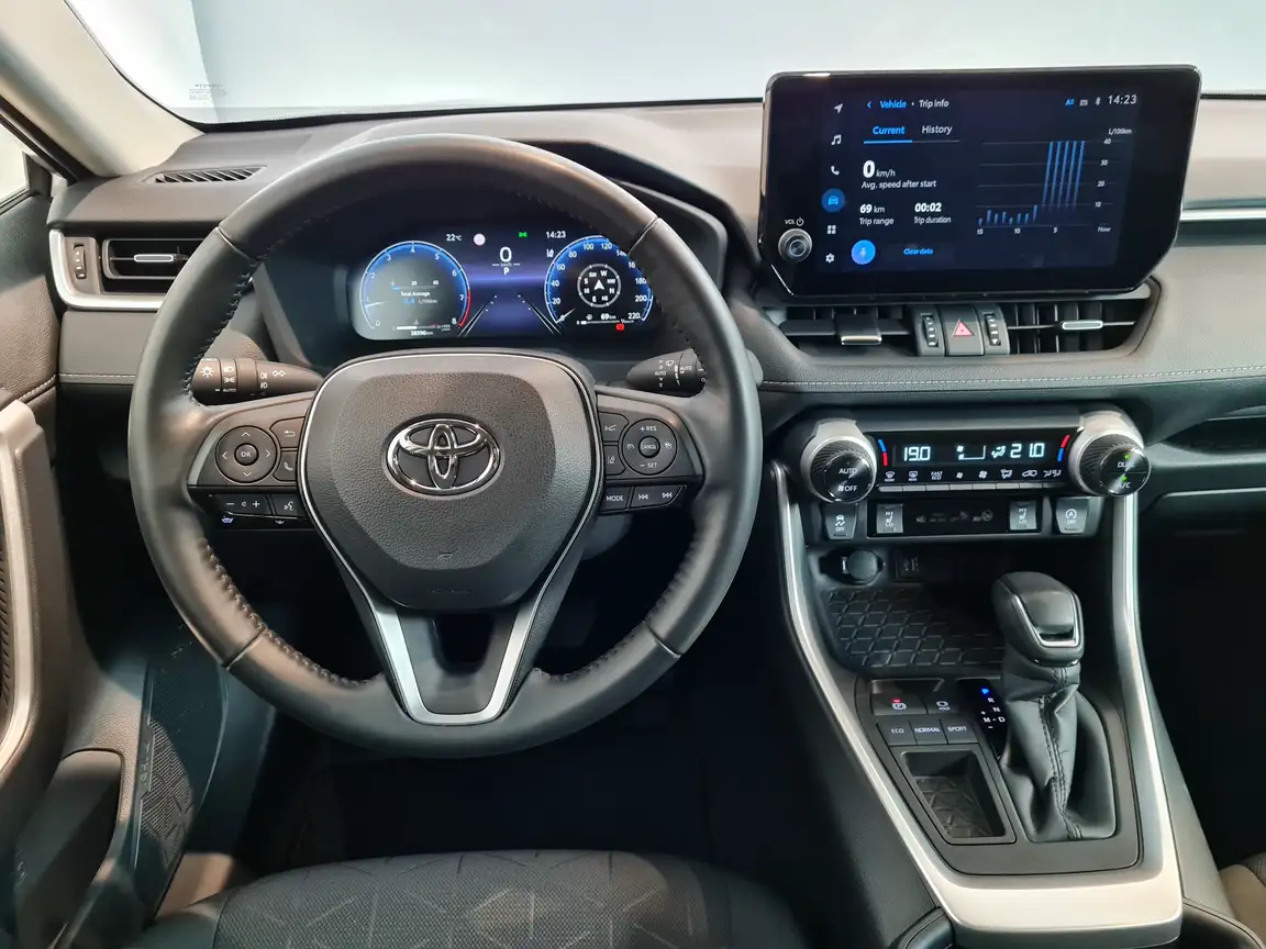 TOYOTA RAV4