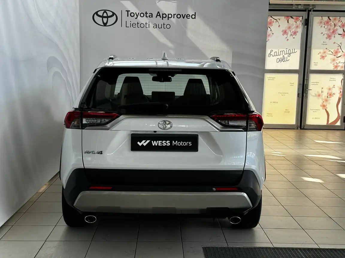 TOYOTA RAV4