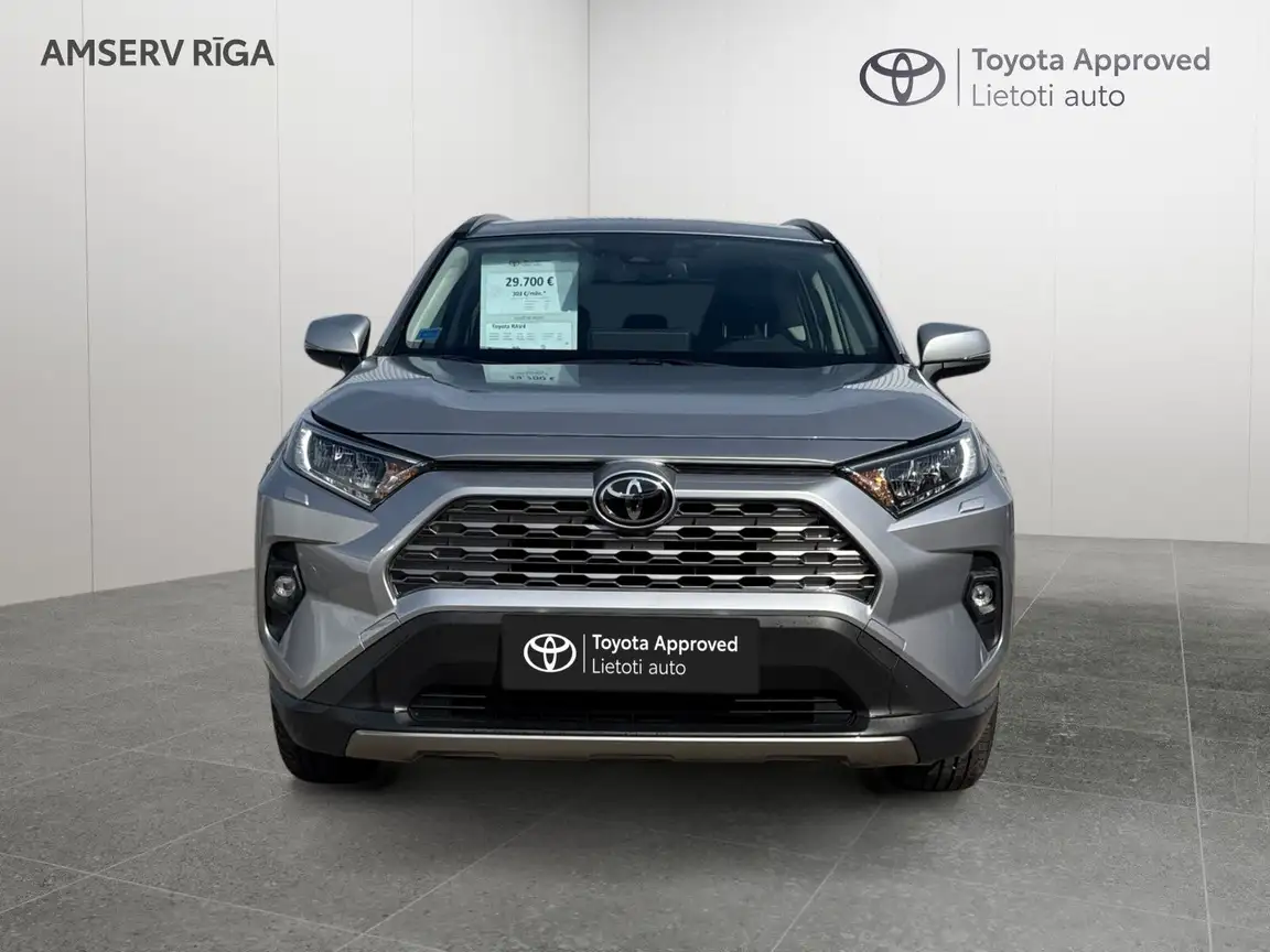 TOYOTA RAV4