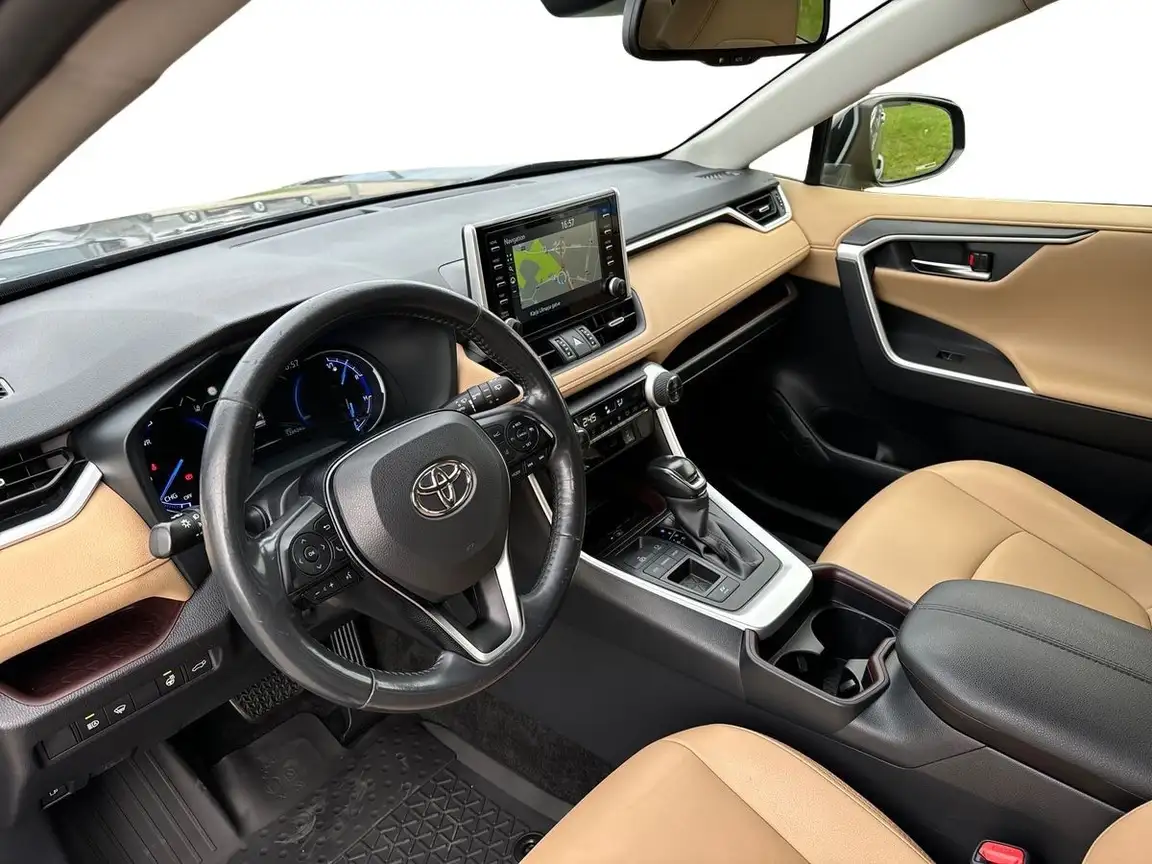 TOYOTA RAV4