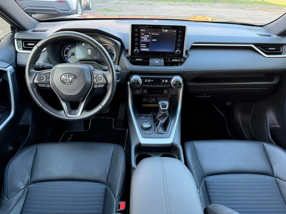 TOYOTA RAV4