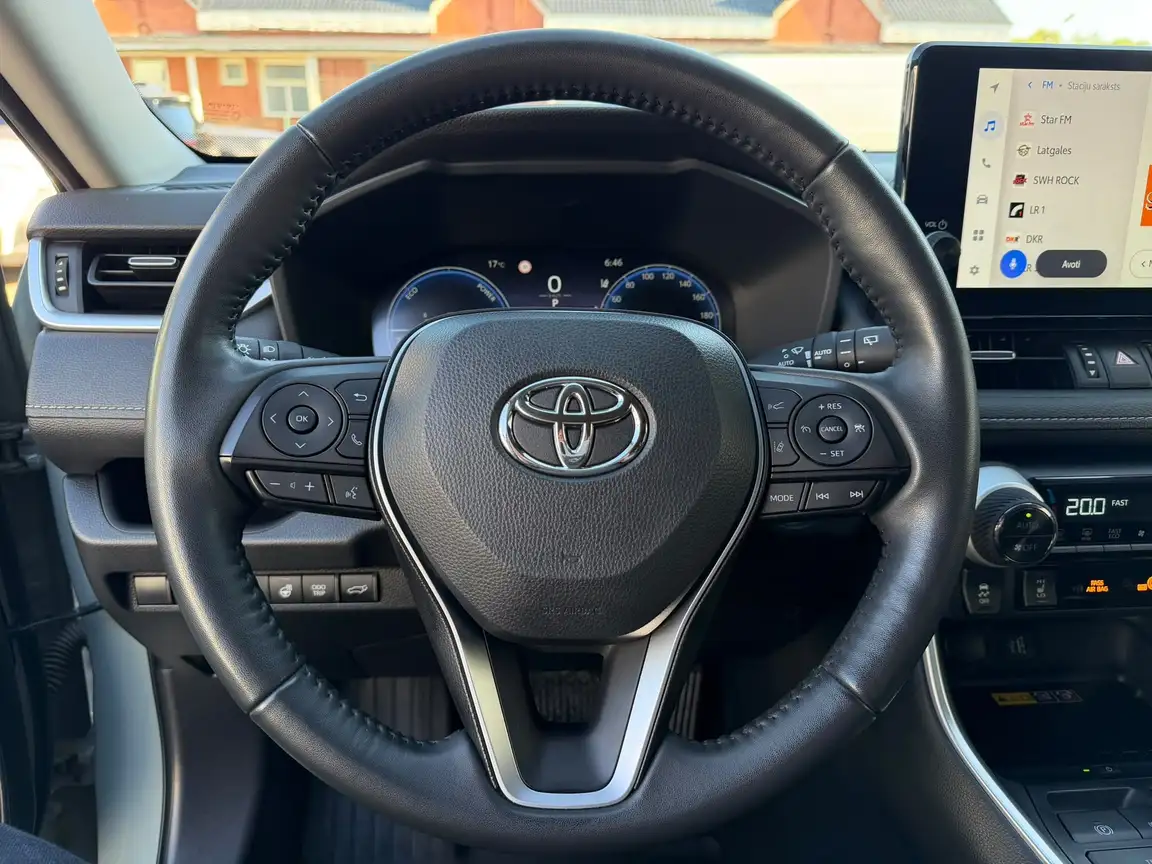 TOYOTA RAV4