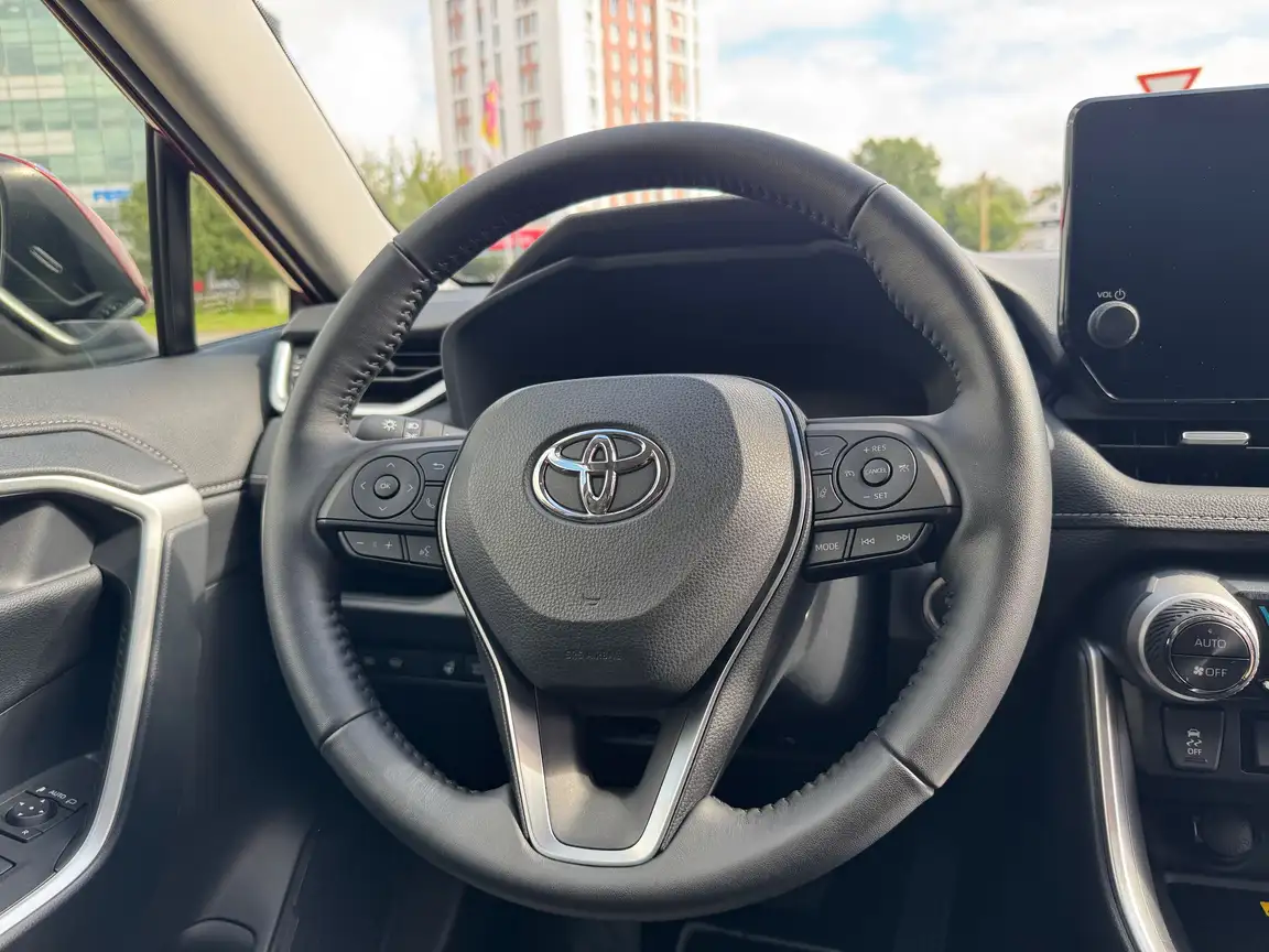 TOYOTA RAV4