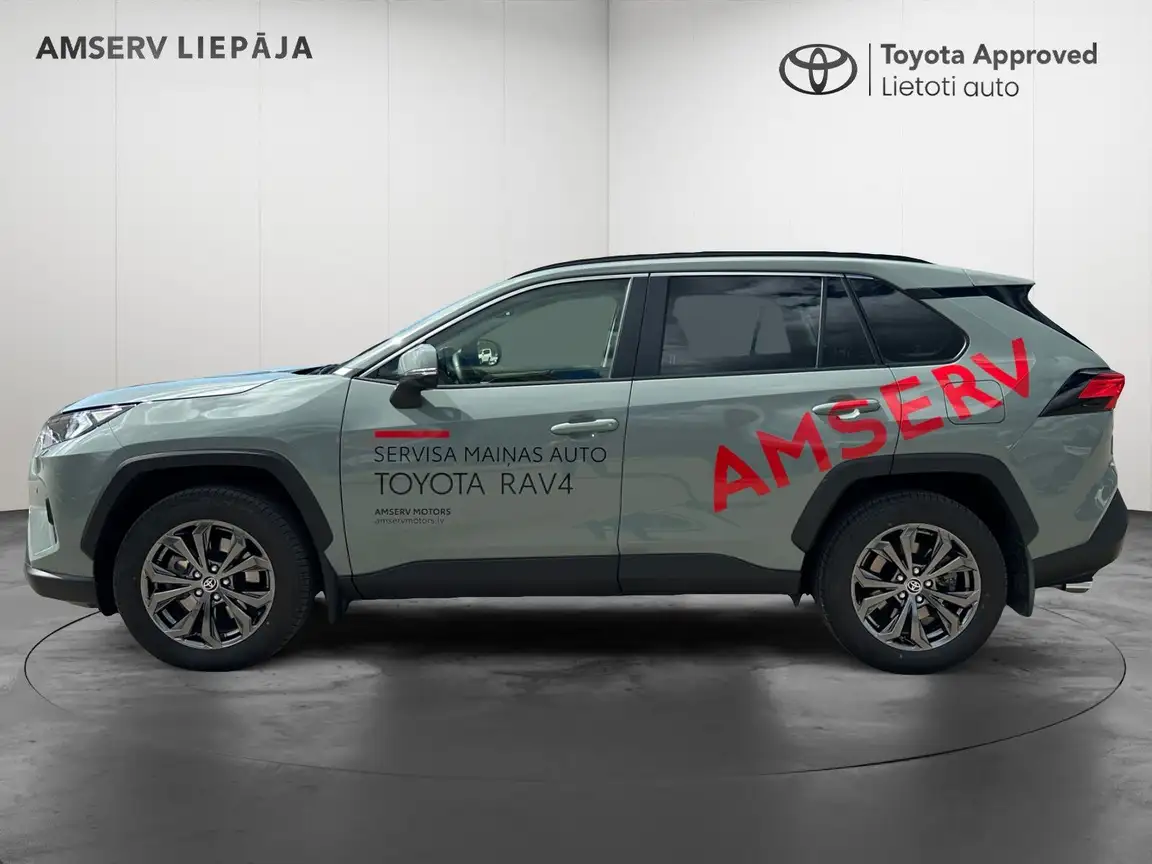 TOYOTA RAV4