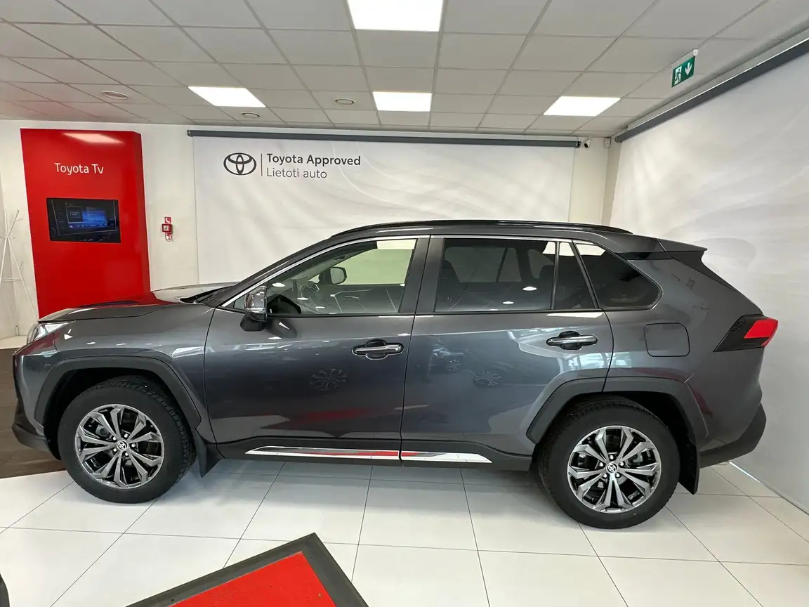 TOYOTA RAV4