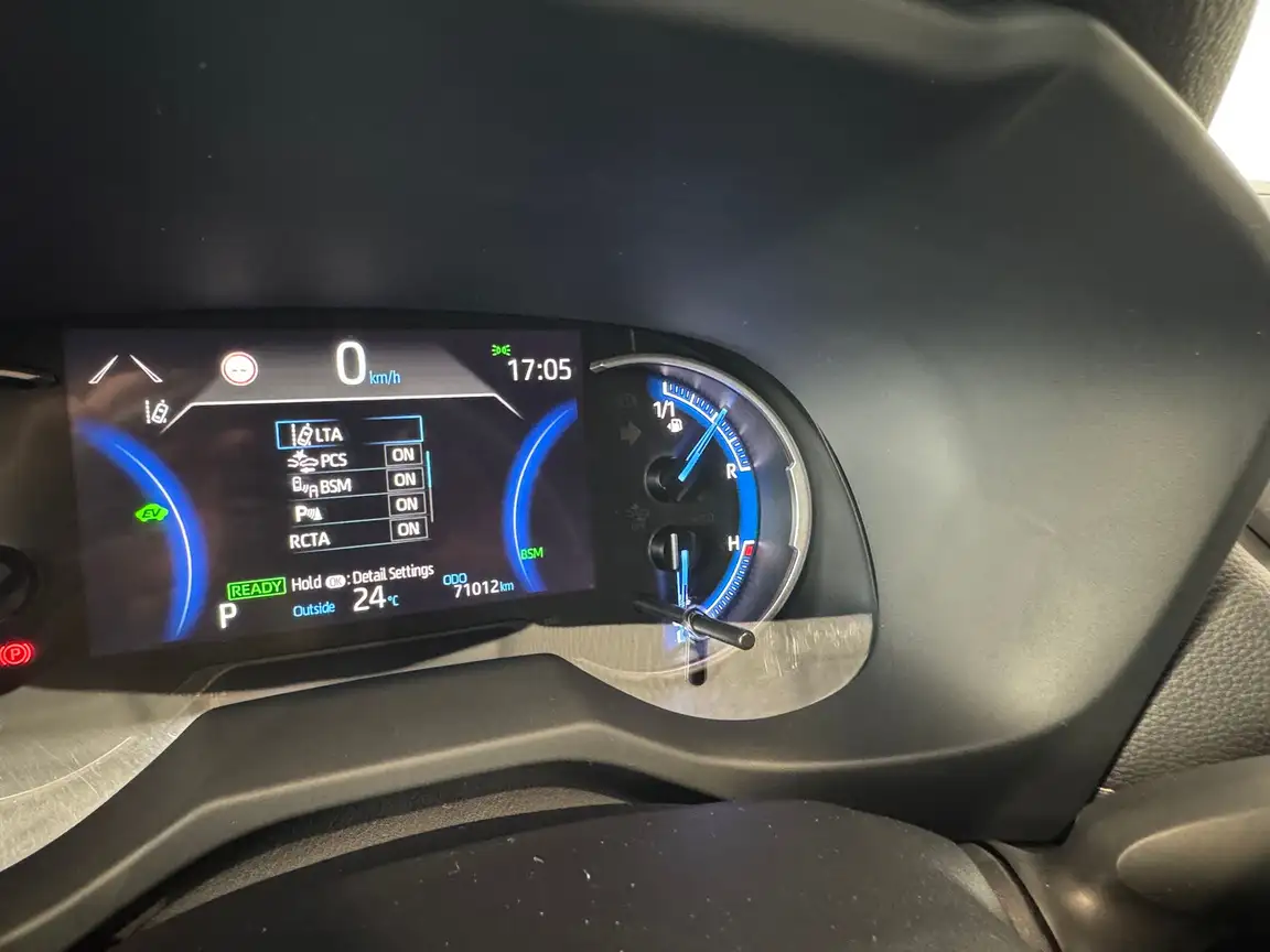 TOYOTA RAV4