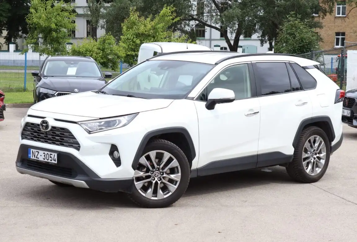 TOYOTA RAV4