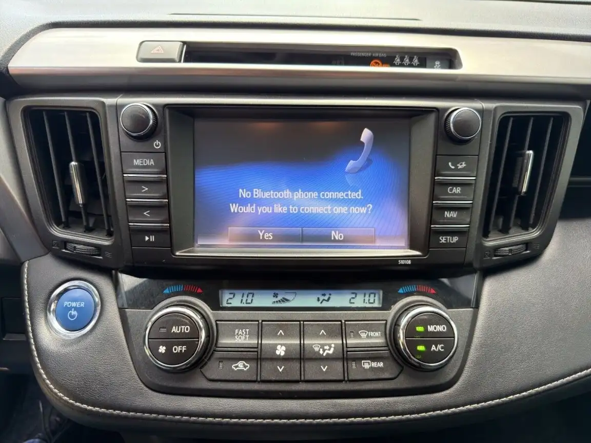 TOYOTA RAV4