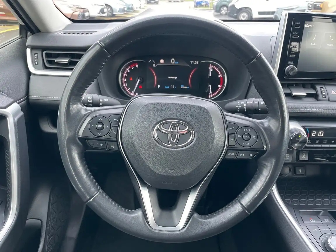 TOYOTA RAV4
