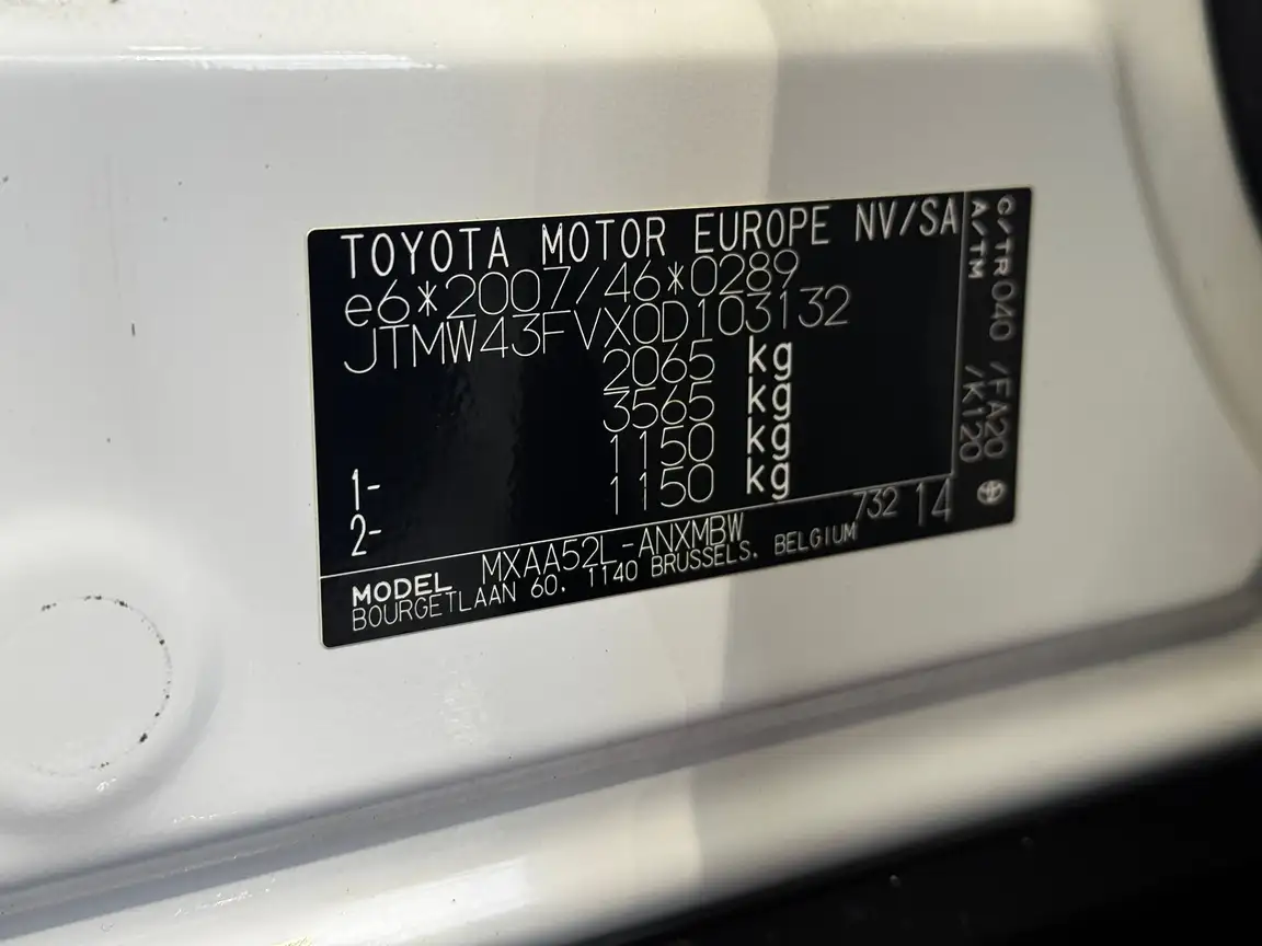 TOYOTA RAV4
