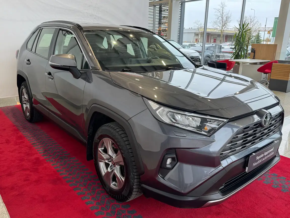 TOYOTA RAV4