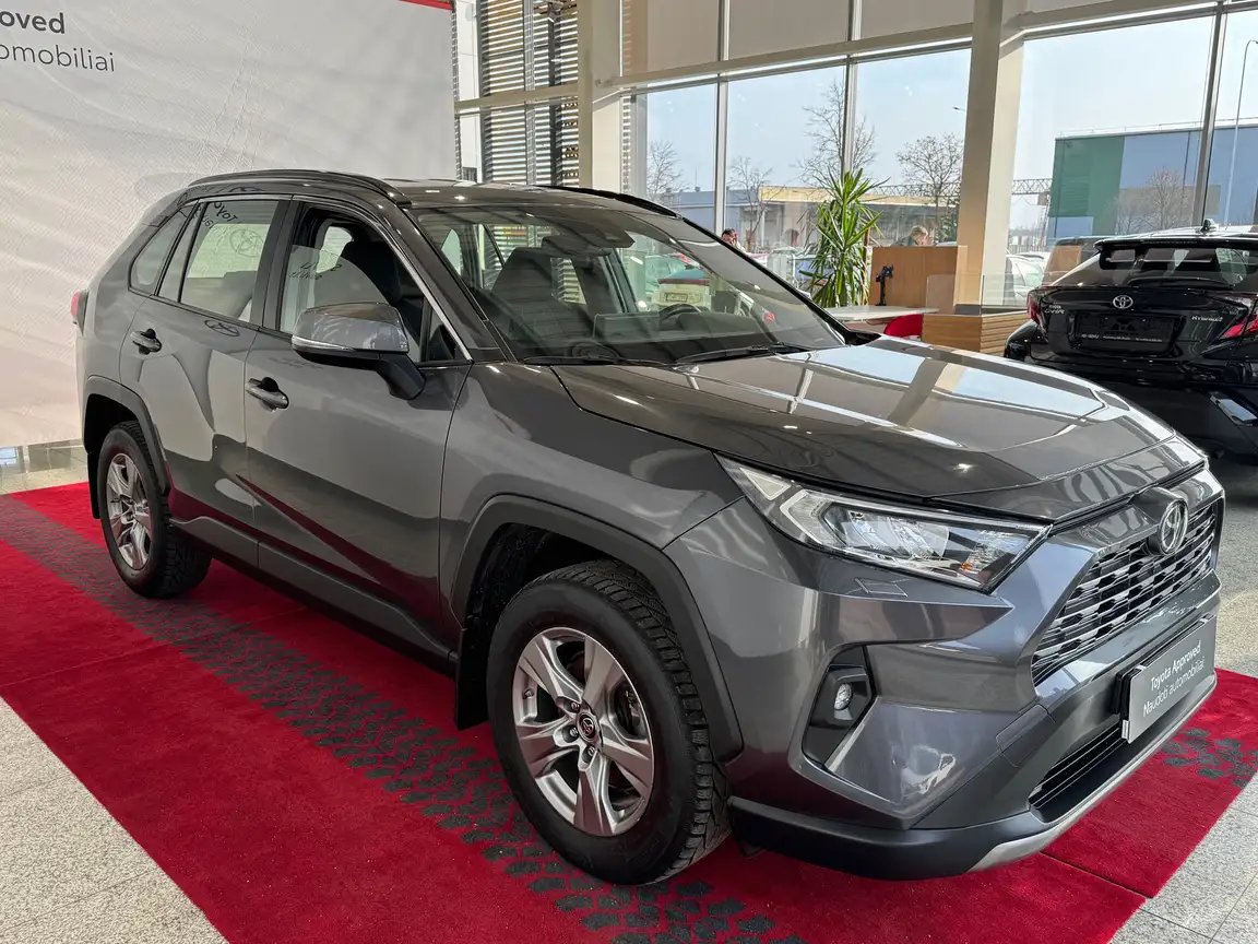 TOYOTA RAV4