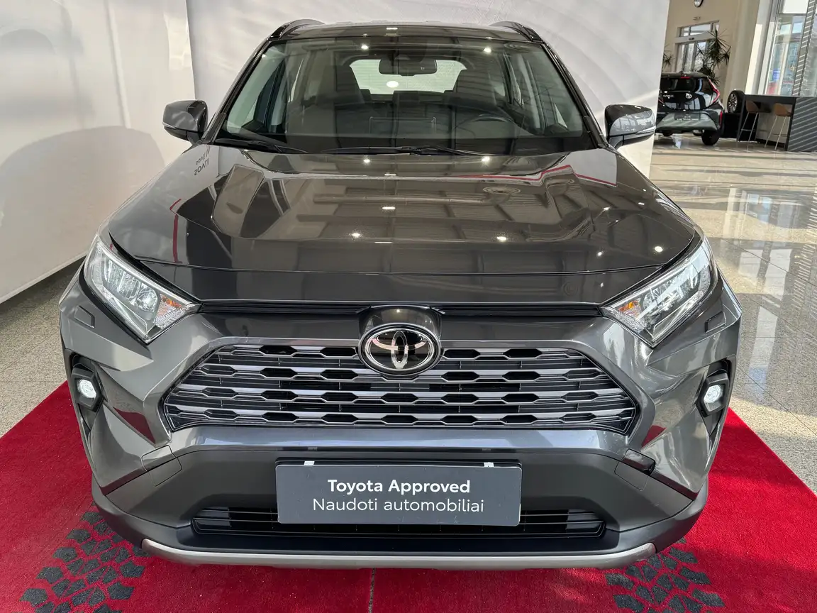 TOYOTA RAV4