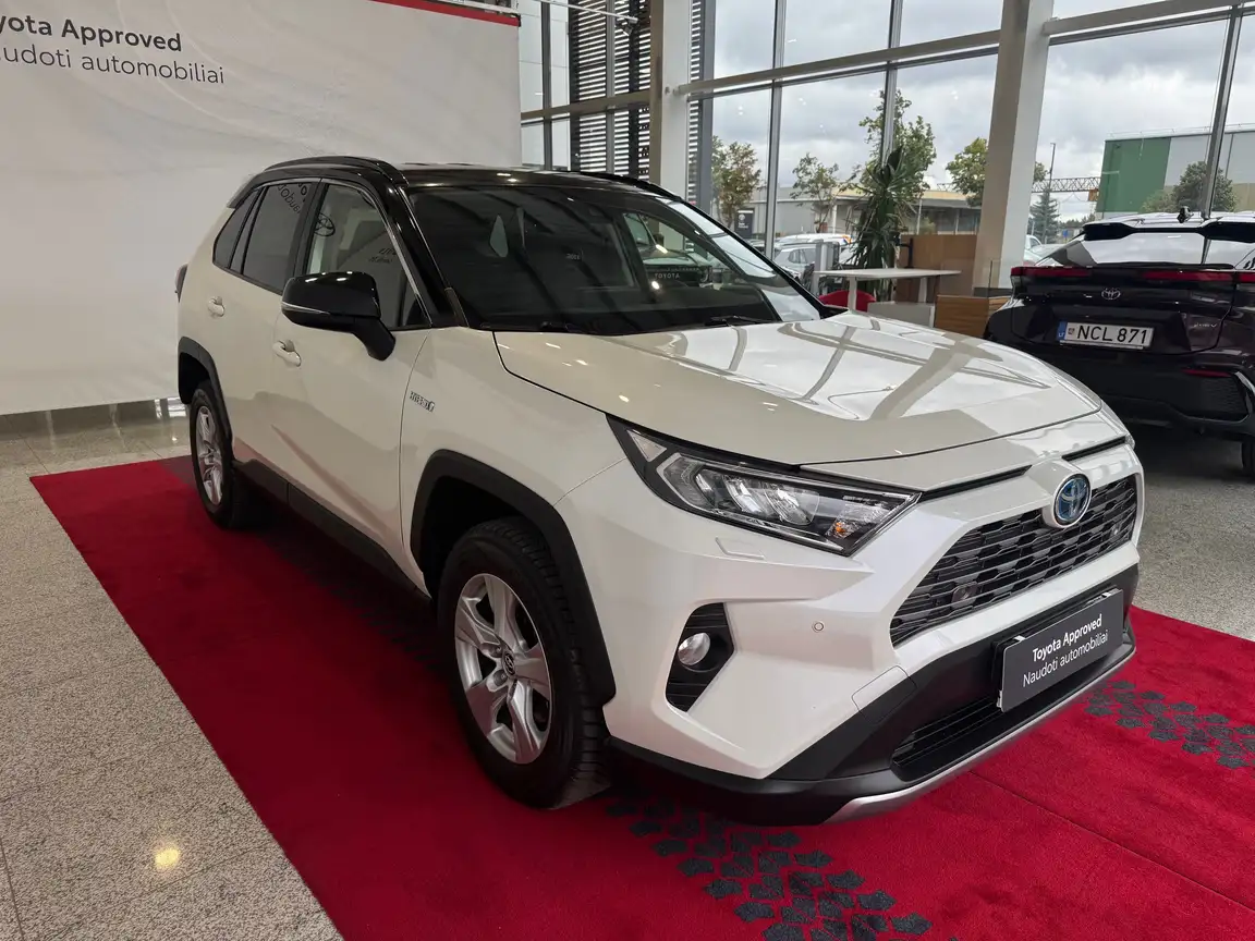 TOYOTA RAV4